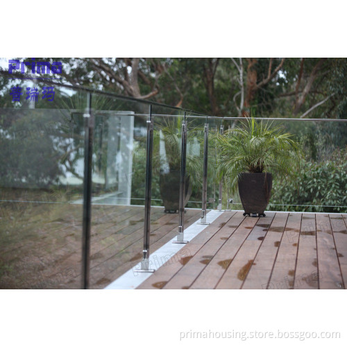 Modern Outdoor Glass Balustrade with Stainless Steel Handrail